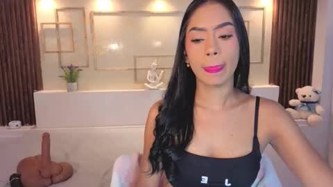 Chloe Moon online show from 10/26/25, 12:22