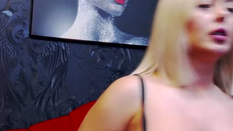 Chloe Vee online show from 01/20/25, 10:07