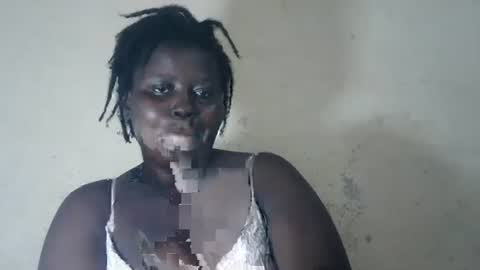 Snapshot of choclate_goddess chatting on 10/25/25, 09:39 Paula online show from 10/25/25, 09:39