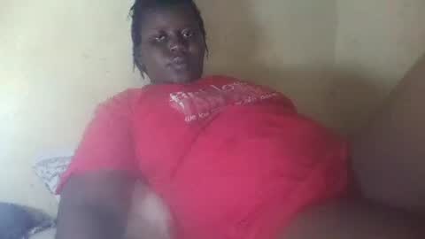 Snapshot of choclate_goddess chatting on 11/02/25, 02:41 Paula online show from 11/02/25, 02:41