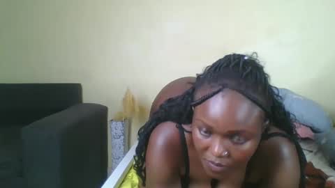 Snapshot of choco_baeb chatting on 01/15/25, 11:43 nei online show from 01/15/25, 11:43