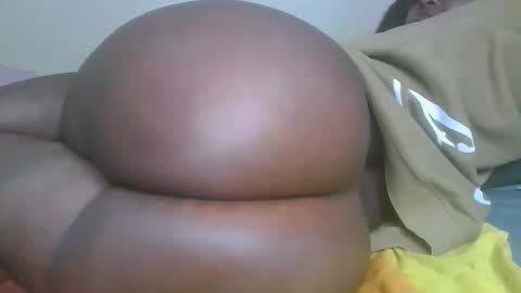 Snapshot of choco_baeb chatting on 09/26/25, 02:37 nei online show from 09/26/25, 02:37