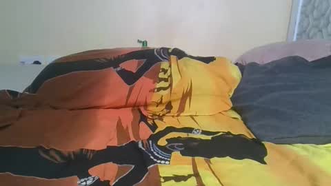 Snapshot of choco_baeb chatting on 10/24/25, 05:59 nei online show from 10/24/25, 05:59