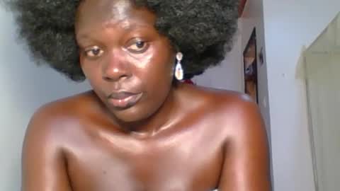 Snapshot of chocolate_queen25 chatting on 10/16/25, 08:59 chocolate queen25 online show from 10/16/25, 08:59