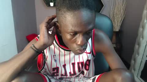 Chombo online show from 12/20/24, 02:41