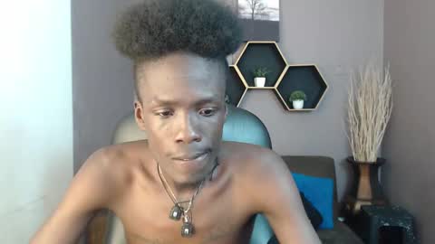 Chombo online show from 03/05/25, 07:17