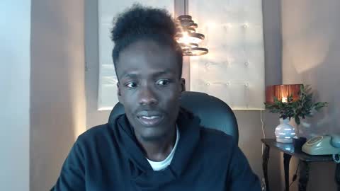 Chombo online show from 10/04/25, 07:23