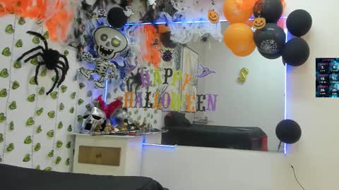 Snapshot of choreythaiylor chatting on 10/09/25, 02:15 Chorey Thaylor online show from 10/09/25, 02:15