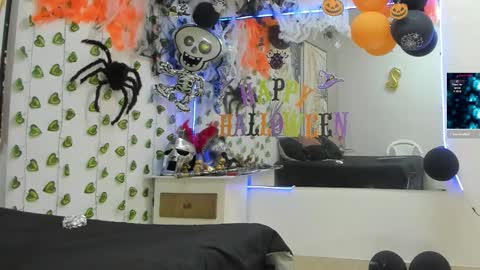 Snapshot of choreythaiylor chatting on 10/22/25, 02:39 Chorey Thaylor online show from 10/22/25, 02:39