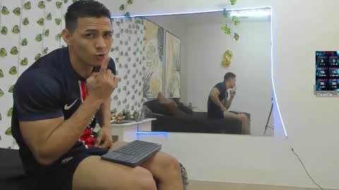 Snapshot of choreythaiylor chatting on 11/19/25, 02:39 Chorey Thaylor online show from 11/19/25, 02:39