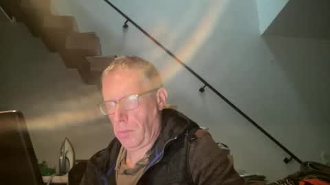 Snapshot of choupipat1 chatting on 10/14/25, 06:58 choupipat1 online show from 10/14/25, 06:58