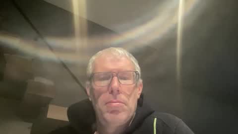 Snapshot of choupipat1 chatting on 11/24/25, 06:35 choupipat1 online show from 11/24/25, 06:35