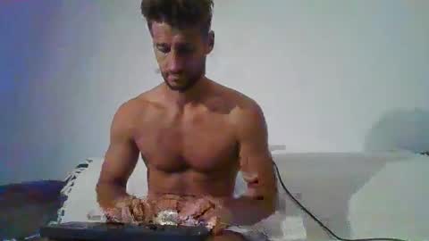 Snapshot of chrisaron chatting on 09/20/25, 04:24 chrisaron online show from 09/20/25, 04:24