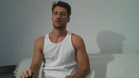 Snapshot of chrisaron chatting on 10/08/25, 03:26 chrisaron online show from 10/08/25, 03:26