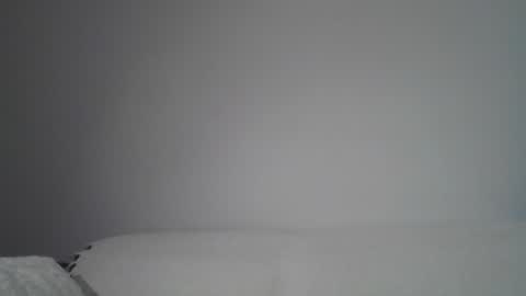 Snapshot of chrisaron chatting on 10/19/25, 03:07 chrisaron online show from 10/19/25, 03:07