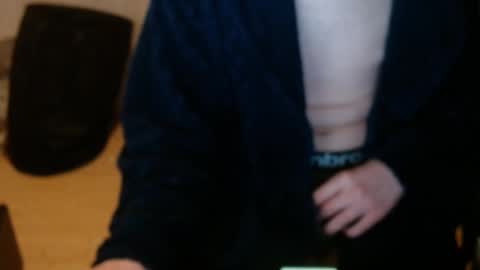 Snapshot of chriser_xxx chatting on 12/11/24, 10:16 chriser_xxx online show from 12/11/24, 10:16