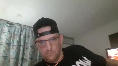 chrisgsonone online show from 12/05/25, 09:18