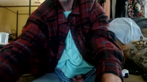 Snapshot of chrisintn chatting on 09/24/25, 06:22 chrisintn online show from 09/24/25, 06:22