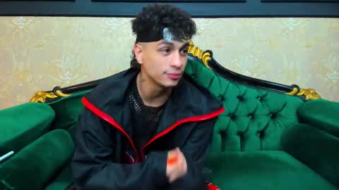 Snapshot of chrismckay_ chatting on 10/21/25, 12:06 Chris online show from 10/21/25, 12:06