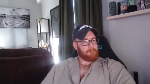 Snapshot of chrismg89 chatting on 10/06/25, 08:28 chrismg89 online show from 10/06/25, 08:28