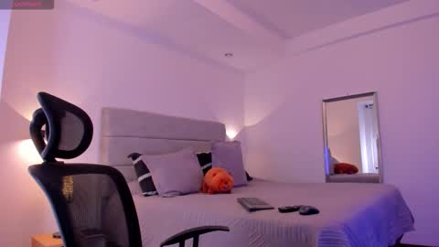 chrismorgan24 online show from 10/12/25, 02:32