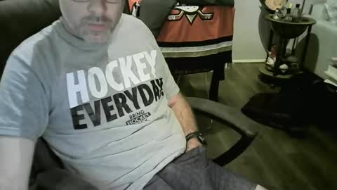 chrisprngr online show from 10/24/25, 09:06