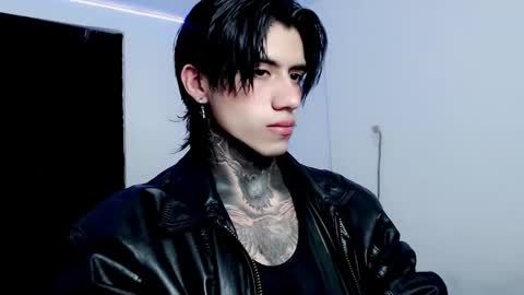 Snapshot of chriss_opp chatting on 02/05/25, 09:50 CHRIS  INDEPENT MODEL online show from 02/05/25, 09:50