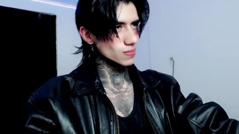 Snapshot of chriss_opp chatting on 02/13/25, 09:17 CHRIS  INDEPENT MODEL online show from 02/13/25, 09:17