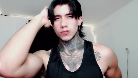 Snapshot of chriss_opp chatting on 02/22/25, 06:19 CHRIS  INDEPENT MODEL online show from 02/22/25, 06:19