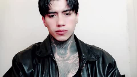 Snapshot of chriss_opp chatting on 09/11/25, 01:33 CHRIS  INDEPENT MODEL online show from 09/11/25, 01:33