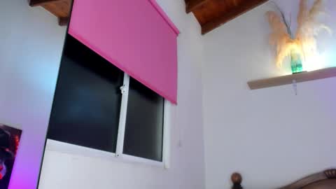 Hi dont forguet to follow me    online show from 10/16/25, 06:25