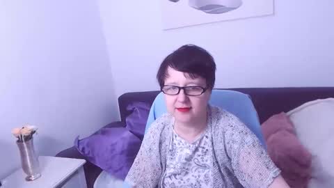 Christa online show from 11/07/25, 08:09