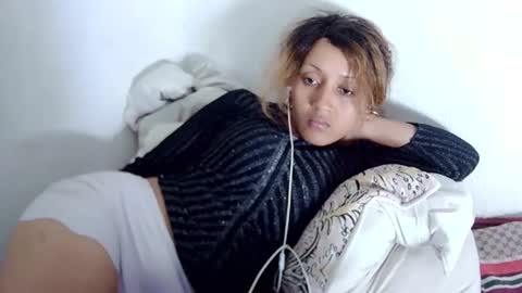 Snapshot of christine213 chatting on 12/08/24, 03:24 christine213 online show from 12/08/24, 03:24