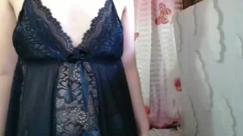 Snapshot of christine_scott chatting on 01/17/25, 05:00 christine_scott online show from 01/17/25, 05:00
