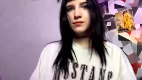 Snapshot of christirutenberg chatting on 11/23/25, 03:12 Christie online show from 11/23/25, 03:12