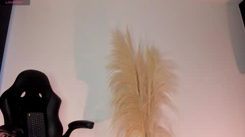 chrizmacgregor online show from 10/14/25, 09:59