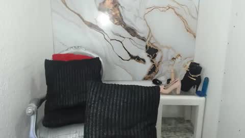 Snapshot of chrysta_12 chatting on 09/14/25, 12:26 chrystal hotty online show from 09/14/25, 12:26