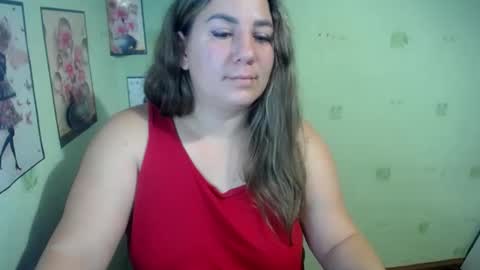 Snapshot of chrystalbella chatting on 12/11/24, 07:53 Diana online show from 12/11/24, 07:53