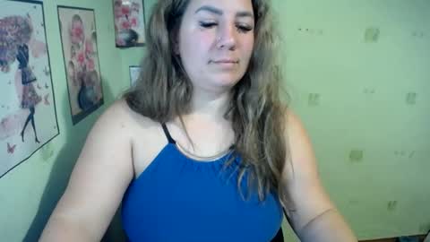 Snapshot of chrystalbella chatting on 01/21/25, 07:15 Diana online show from 01/21/25, 07:15
