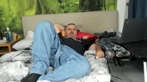 chubbydaddybear82 online show from 11/09/25, 05:28