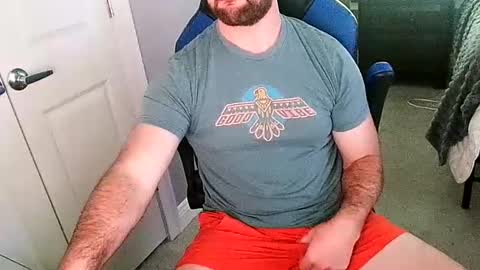 Snapshot of chuck0781 chatting on 09/13/25, 03:56 chuck online show from 09/13/25, 03:56