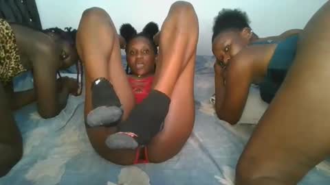 chyna_baibe online show from 11/14/25, 02:21