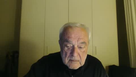 Snapshot of ciaoamoremio4 chatting on 11/11/25, 11:49 ciaoamoremio4 online show from 11/11/25, 11:49