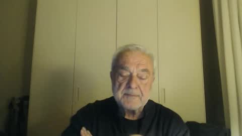 Snapshot of ciaoamoremio4 chatting on 11/12/25, 08:19 ciaoamoremio4 online show from 11/12/25, 08:19