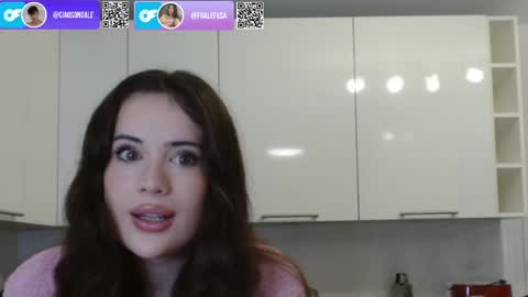 Snapshot of ciaosonoale chatting on 12/22/24, 10:25 Alex online show from 12/22/24, 10:25