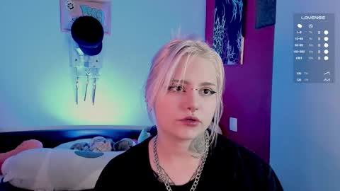 Helen and Teya online show from 10/17/25, 09:23