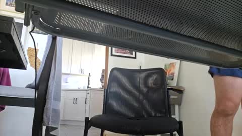 Snapshot of cigneska1 chatting on 10/04/25, 06:50 cigneska1 online show from 10/04/25, 06:50