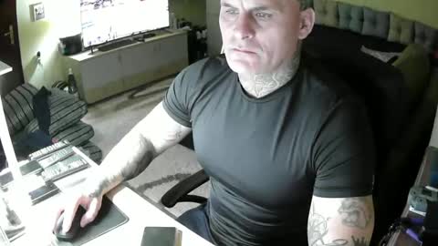 cikakure16081976 online show from 02/06/25, 06:02