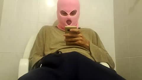 Snapshot of cincopulgadas chatting on 12/11/24, 07:31 Ernesto online show from 12/11/24, 07:31