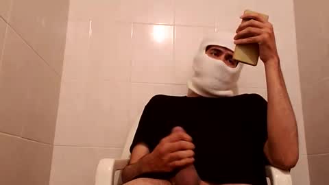 Snapshot of cincopulgadas chatting on 12/23/24, 06:11 Ernesto online show from 12/23/24, 06:11